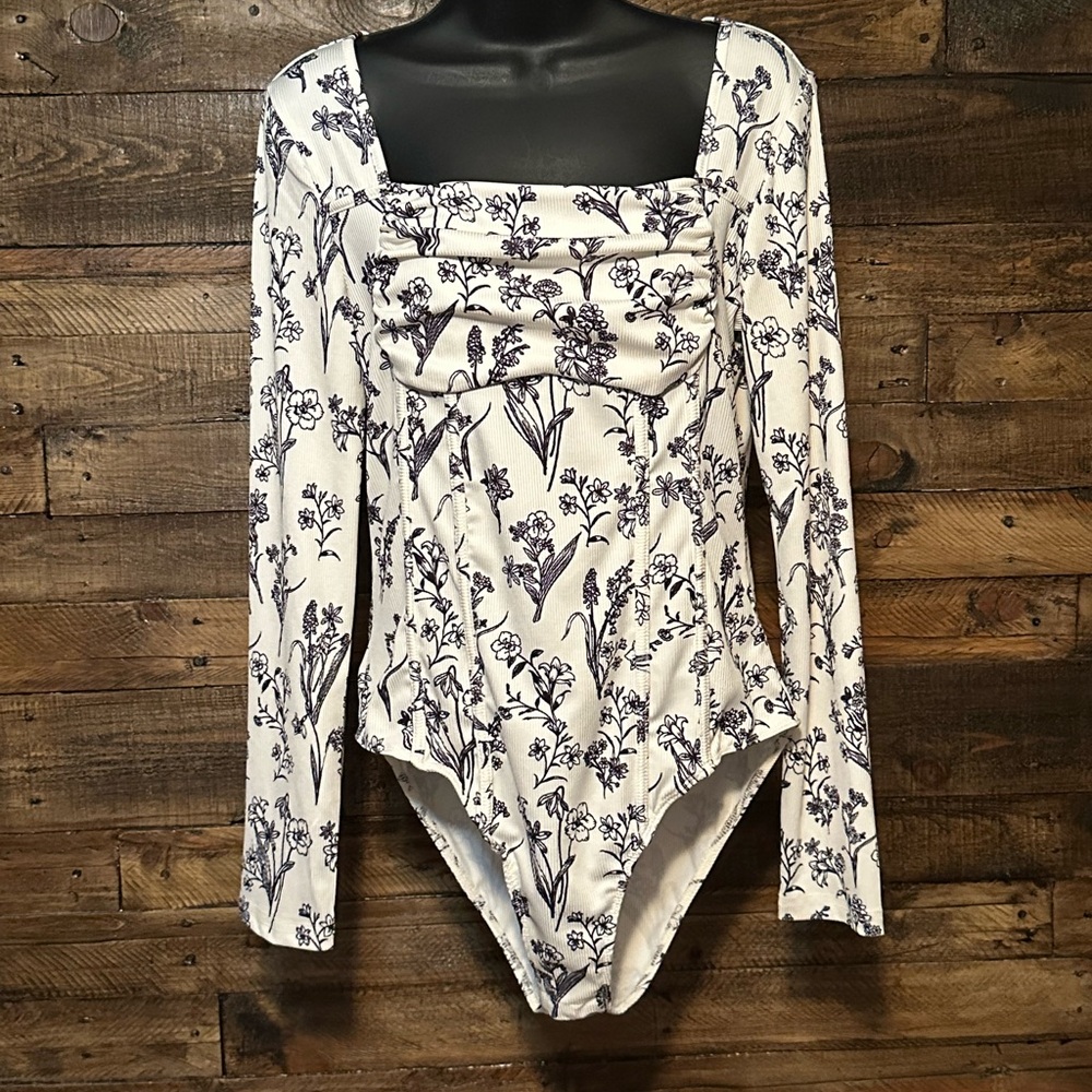 FINAL PRICE DROP Yozy floral long sleeve bodysuit